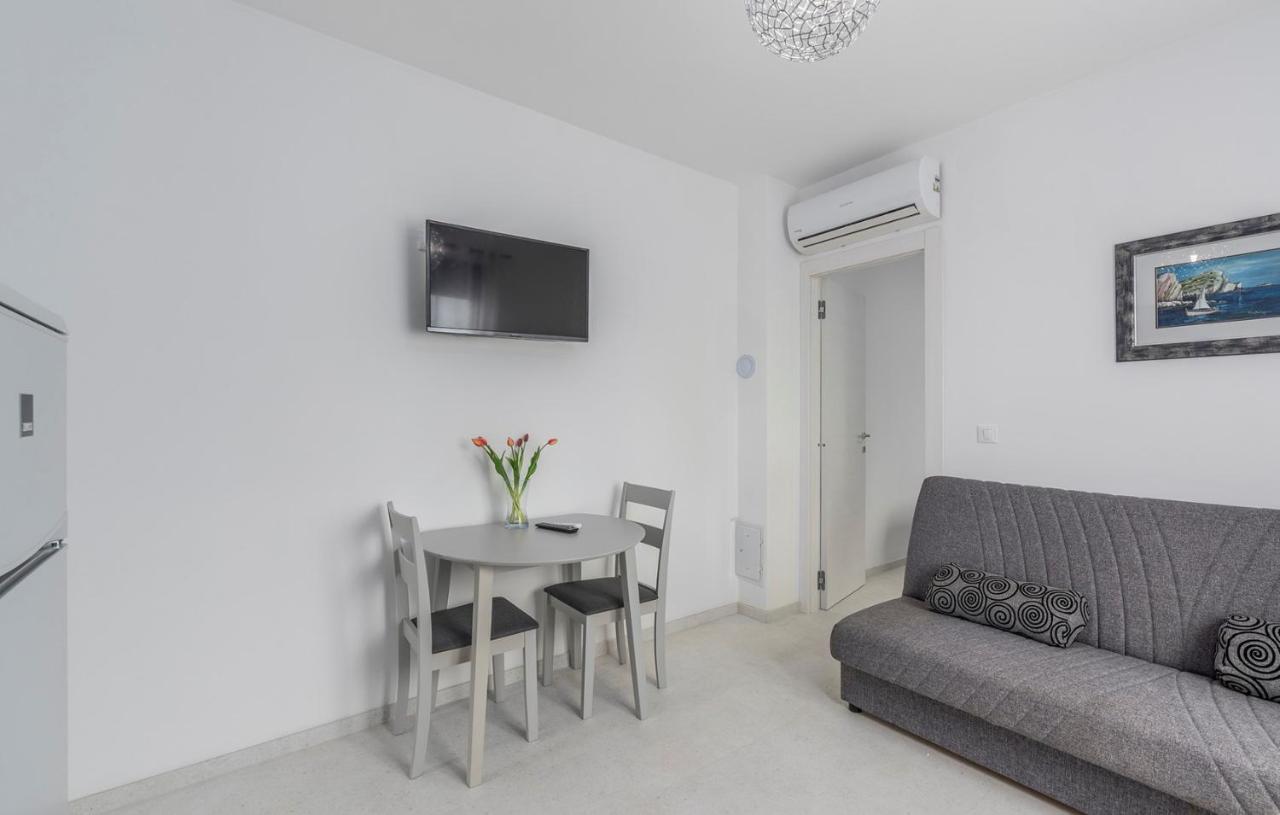 Apartments Zrnic Пореч Стая снимка